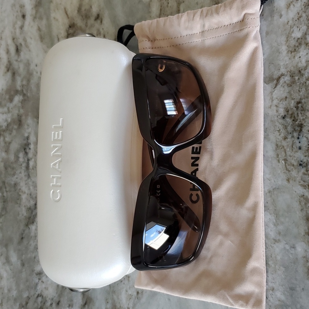 CHANEL mother of pearl brown sunglasses model# 5076-H